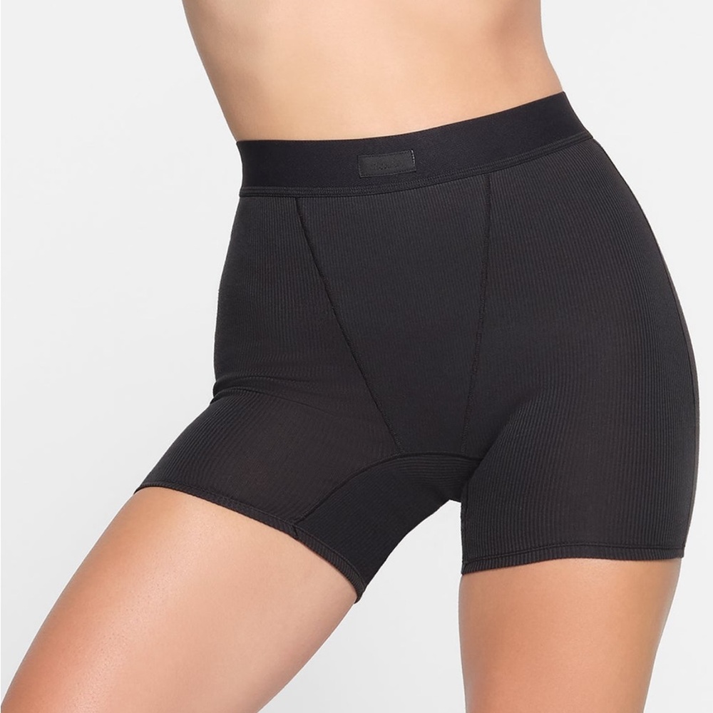 SKIMS Cotton Rib Boxer Soot